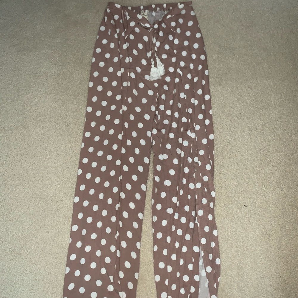 Mauve flowy pants with slit